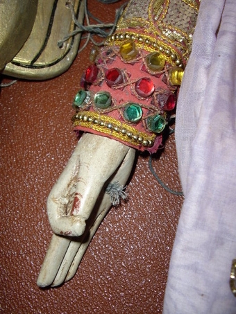 Antique BALANESE ADULT LADY PUPPET HAND MADE 30 INCHES HIGH C1900-1920 ADORNED WITH SEQUINS & GOLD THREADING