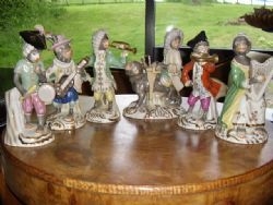 SET OF 6 PORCELAIN MONKEY MUSICIANS IN THE ROCCOCO CONTINENTAL STYLE