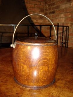 OAK BISCUIT BARREL WITH PORCELAIN LINER