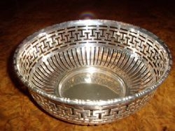 SILVER PLATED PIERCED FRUIT BOWL MADE BY ALEX E.CLARK & COMPANY LONDON (WELBECK PLATE) 