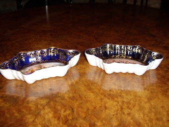 Antique A FINE PAIR OF HAND PAINTED SEVRES CONTINENTAL MINATURE PIN TRAYS 
