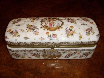 Antique CONTINENTAL PORCELAIN LOAF BOX JEWELLERY CASKET WITH HAND PAINTED DECORATION. 