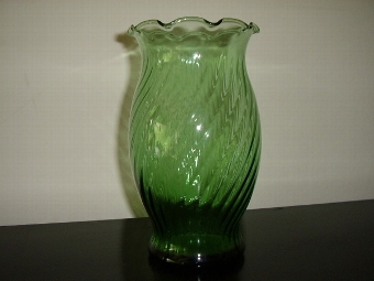 Antique GREEN GLASS VASE WITH FINE RIBBING & ESCALOPED FLUTING TO RIM
