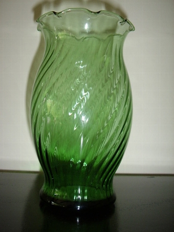 Antique GREEN GLASS VASE WITH FINE RIBBING & ESCALOPED FLUTING TO RIM