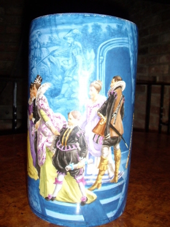 HAND PAINTED VASE DEPICTING ELIZABETHAN PERIOD SCENE C1880--90 