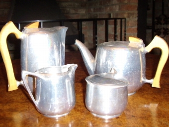 Antique PICQUOT WARE HAND CRAFTED ALUMINIUM TEA & COFFEE POT SET WITH MILK & SUGAR 