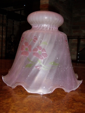 Antique PINK SATINGLASS LIGHTSHADE WITH TWIST DESIGN & SUITABLE FOR ANY BATTON FITTING. 
