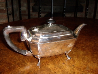 Antique SILVER PLATED & HARD SOLDERED TOP QUALITY 3 PIECE TEA POT/SUGAR & MILK SET  