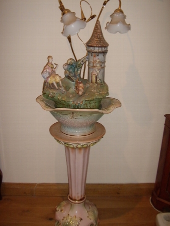 PORCELAIN JARDINAIRE WATER FEATURE