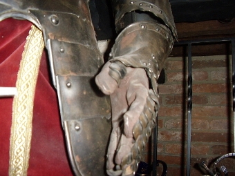 Antique A FULL SUIT OF  ANTIQUE ARMOUR WITH FULLY ARTICULATED JOINTS MOUNTED ON WOODEN FRAME & BASE STAND.