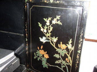 Antique ORIENTAL PAINTED CABINET WITH CARVED SOAPSTONE DECORATION. 