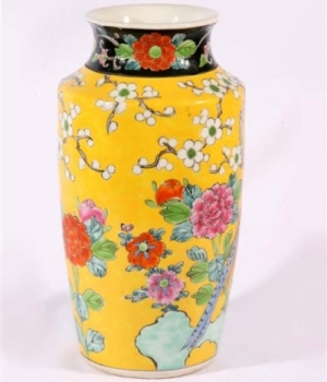 19th Century Japanese Decorated Porcelain Vase