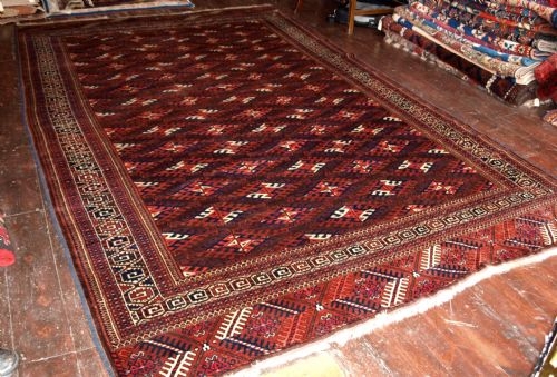 ANTIQUE YOMUT TURKMEN MAIN CARPET, CIRCA 1900/10.