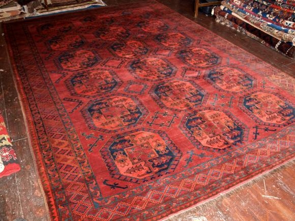 ANTIQUE ERSARI TURKMEN AFGHAN CARPET, FULL PILE, CIRCA 1920.