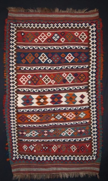 OLD PERSIAN QASHQAI KILIM, SHIRAZ REGION, CIRCA 1920/30