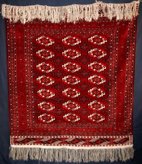 ANTIQUE TEKKE TURKMEN RUG, PERFECT CONDITION, CIRCA 1920. 