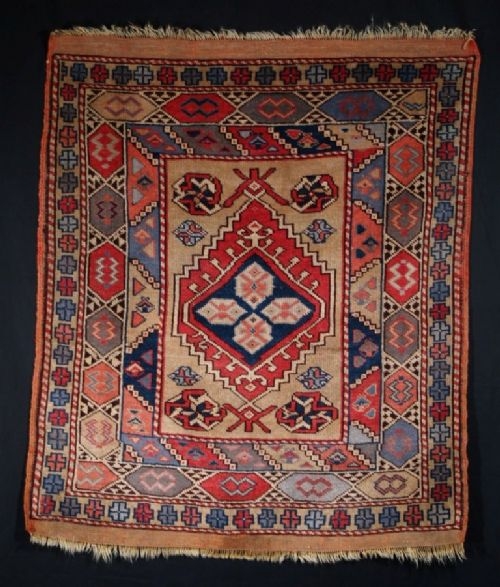 ANTIQUE TURKISH RUG BERGAMA REGION, CIRCA 1900