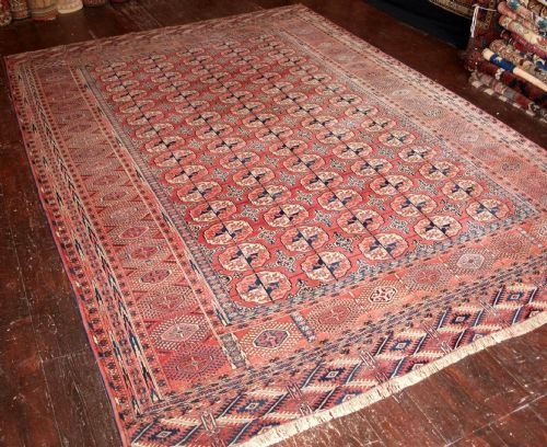 ANTIQUE TEKKE TURKMEN MAIN CARPET, ROSE COLOUR, 19TH C.