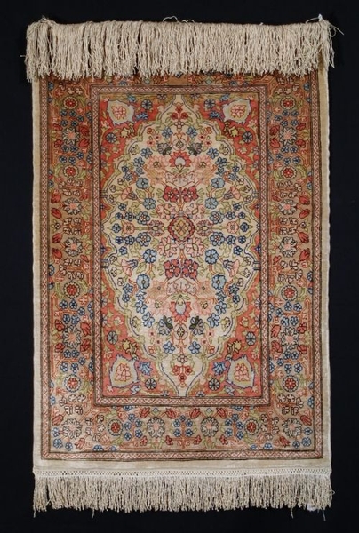 FINE TURKISH HEREKE SILK RUG, PERFECT CONDITION, 