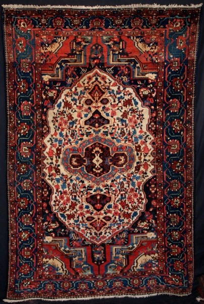 ANTIQUE PERSIAN BAKHTIARI RUG, SUPERB COLOUR, CIRCA 1900
