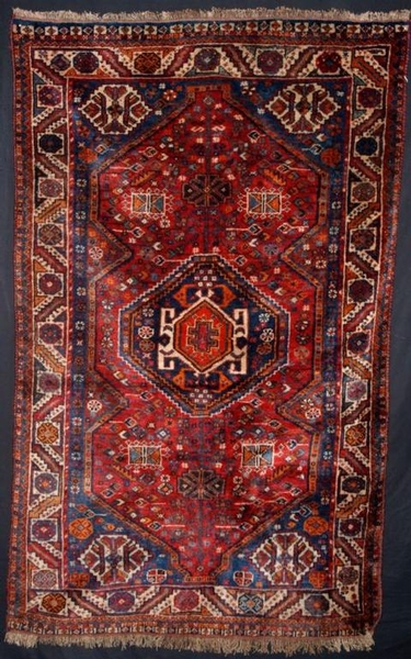 OLD SOUTH WEST PERSIAN TRIBAL RUG, SHIRAZ REGION, CIRCA 1920.