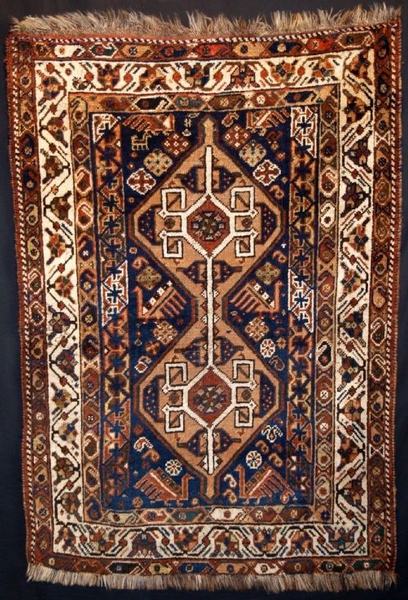 OLD SOUTH WEST PERSIAN TRIBAL RUG, PEACOCKS, CIRCA 1920