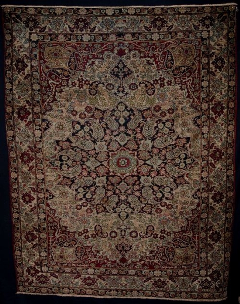 ANTIQUE PERSIAN KIRMAN RUG, SOFT COLOURS, CIRCA 1900