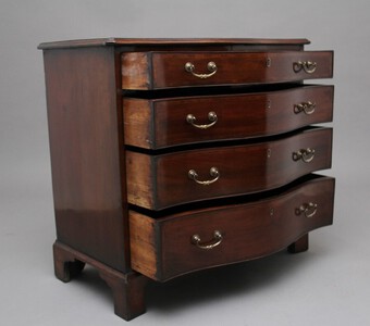 Antique 18th Century mahogany serpentine chest of drawers
