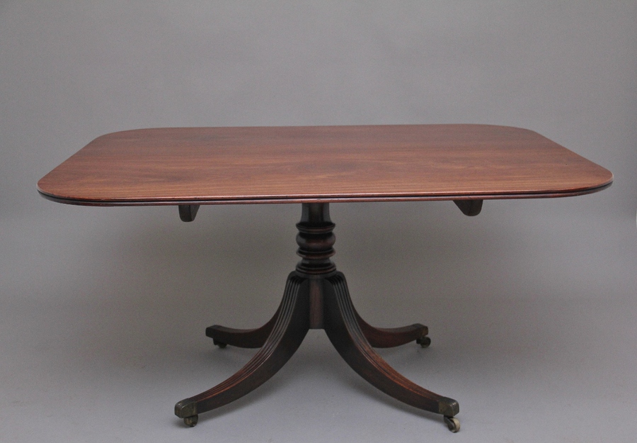 Antique Early 19th Century mahogany breakfast table