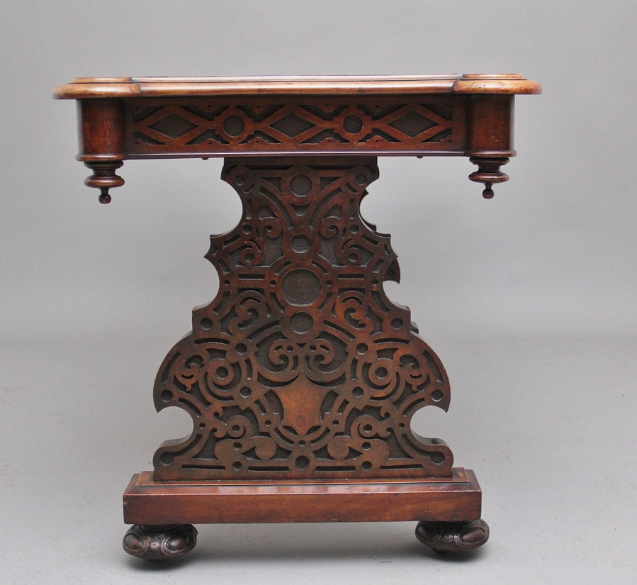 Antique Superb quality 19th Century walnut library table