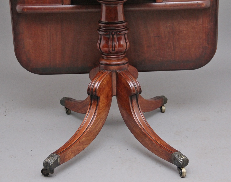 Antique Early 19th Century mahogany breakfast table 