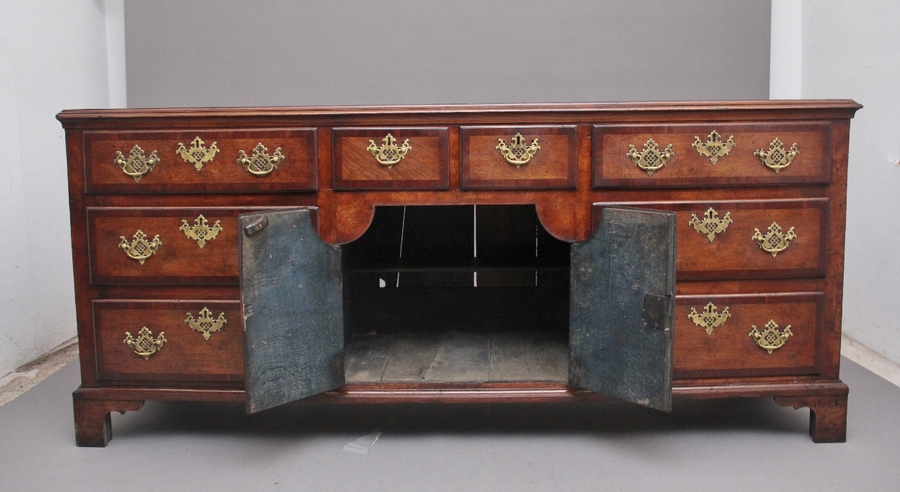 Antique Large 18th Century oak dresser