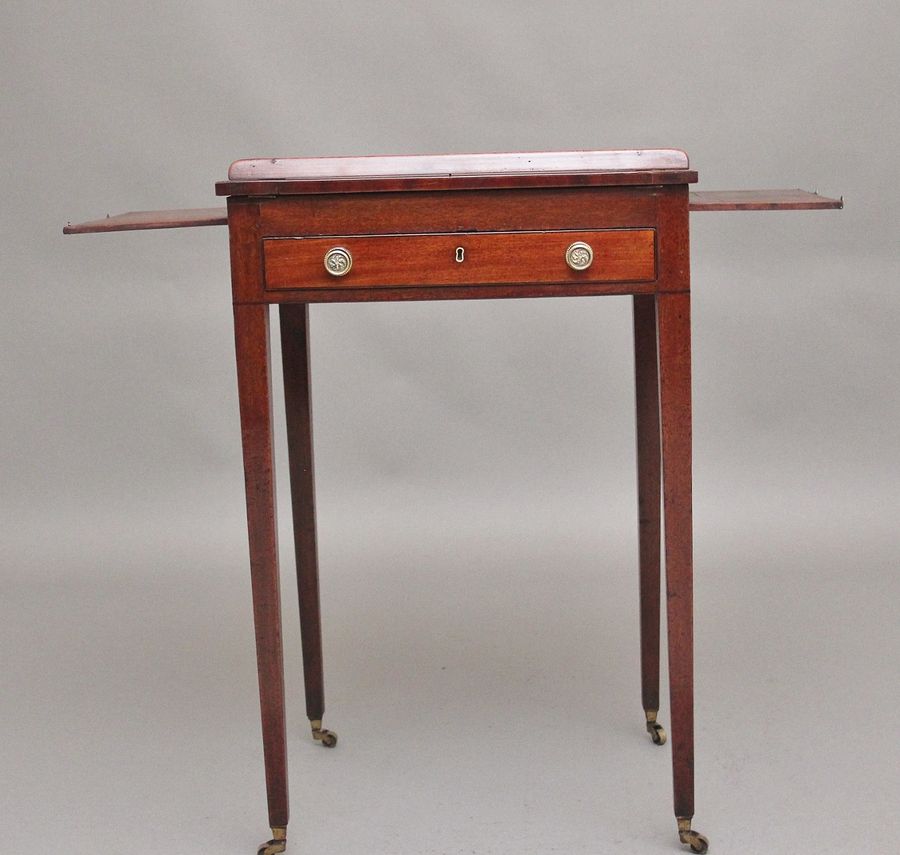 Antique Early 19th Century mahogany reading table