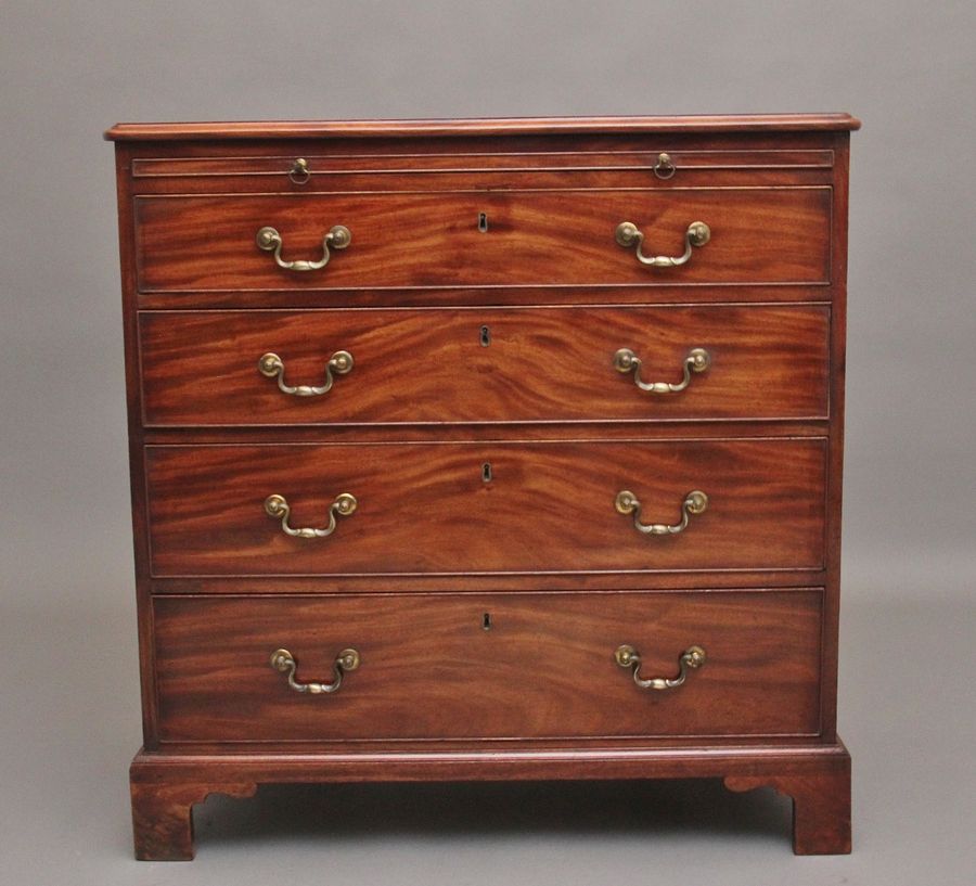 Superb quality 18th Century mahogany chest of drawers