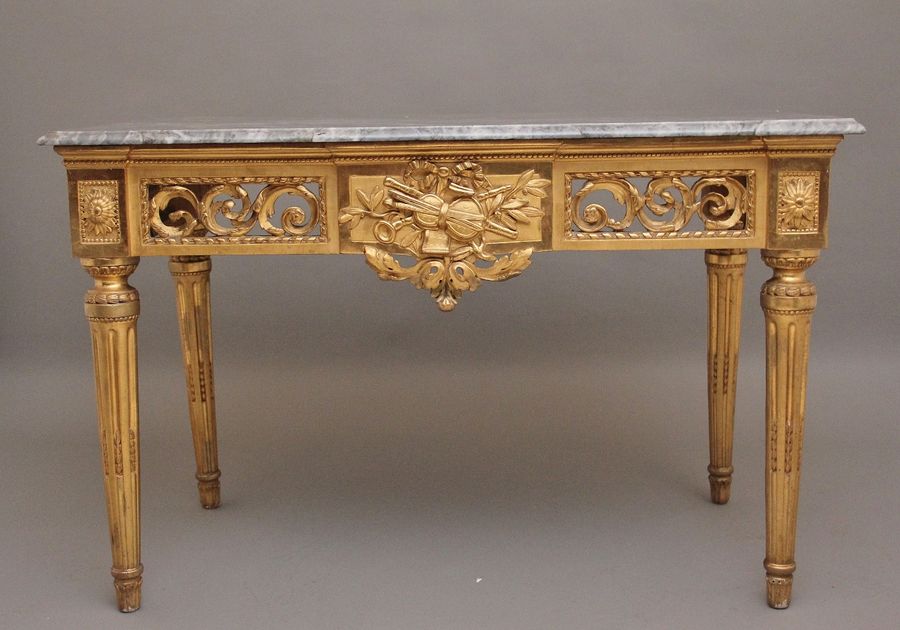 A superb quality 18th Century Italian giltwood console table