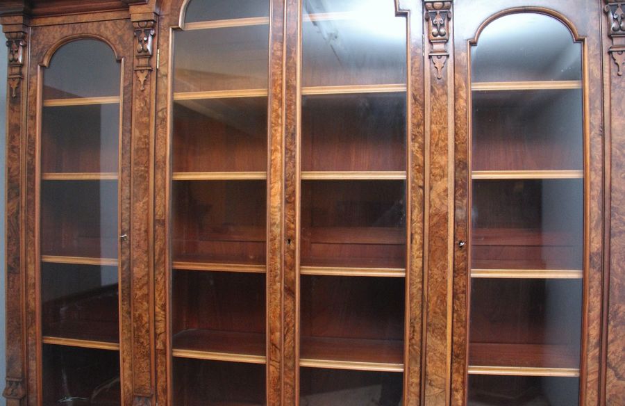 Antique Fabulous quality 19th Century burr walnut bookcase