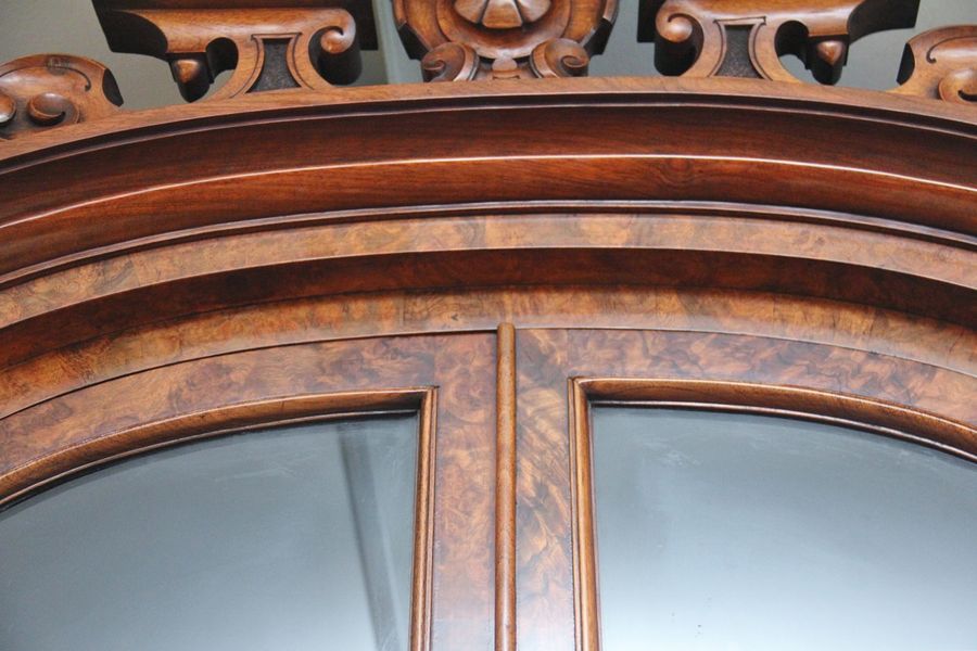 Antique Fabulous quality 19th Century burr walnut bookcase