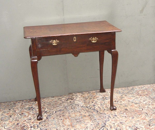 Early Georgian Oak Side Table c1720