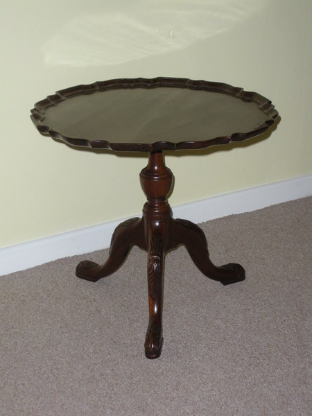 Antique Victorian/Edwardian Mahogany Occasional Table