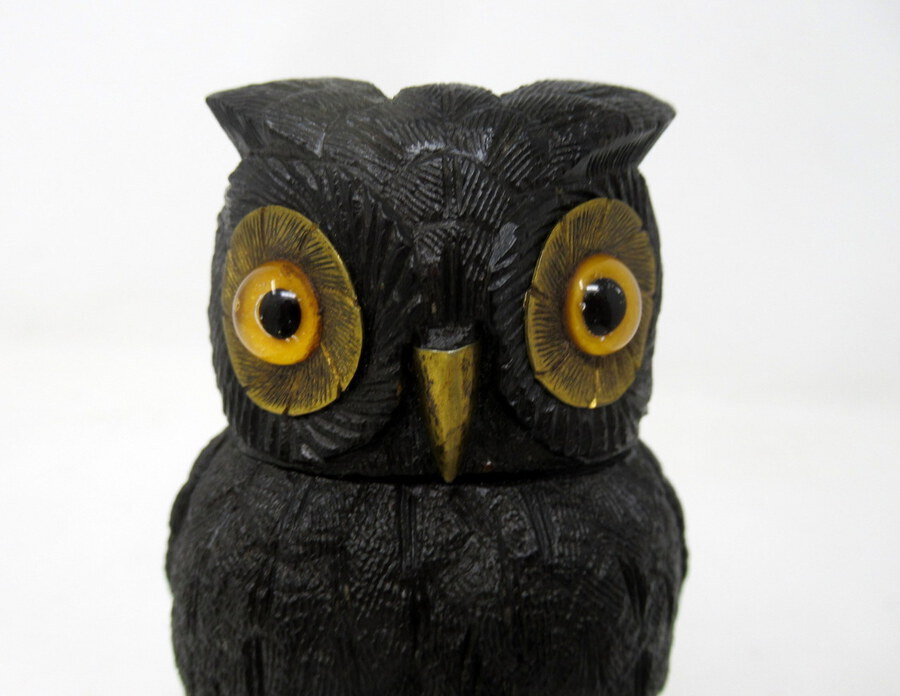 Antique Irish Bog Oak Hand Carved Wooden Owl poss. by Cornelius Goggin Dublin Ireland