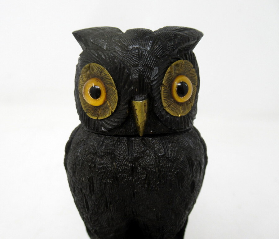 Antique Irish Bog Oak Hand Carved Wooden Owl poss. by Cornelius Goggin Dublin Ireland