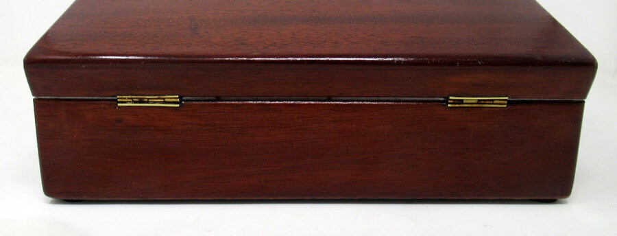 Antique Antique Vintage Mahogany Wooden Jewelry or Gentleman's Cigar Box Casket