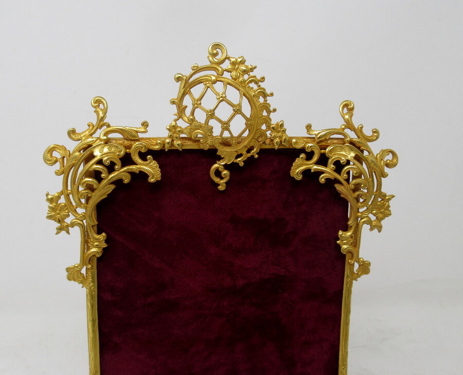 Antique Pair Antique French Gilt Bronze Ormolu Rococo Portrait Photo Picture Frames 19Ct 