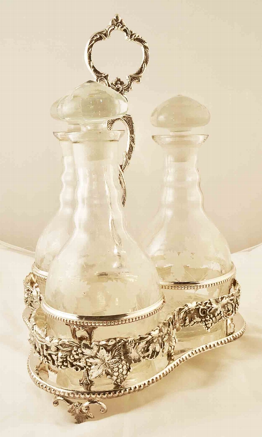 Stunning Set 3 Silver Plated Decanters & Tantalus