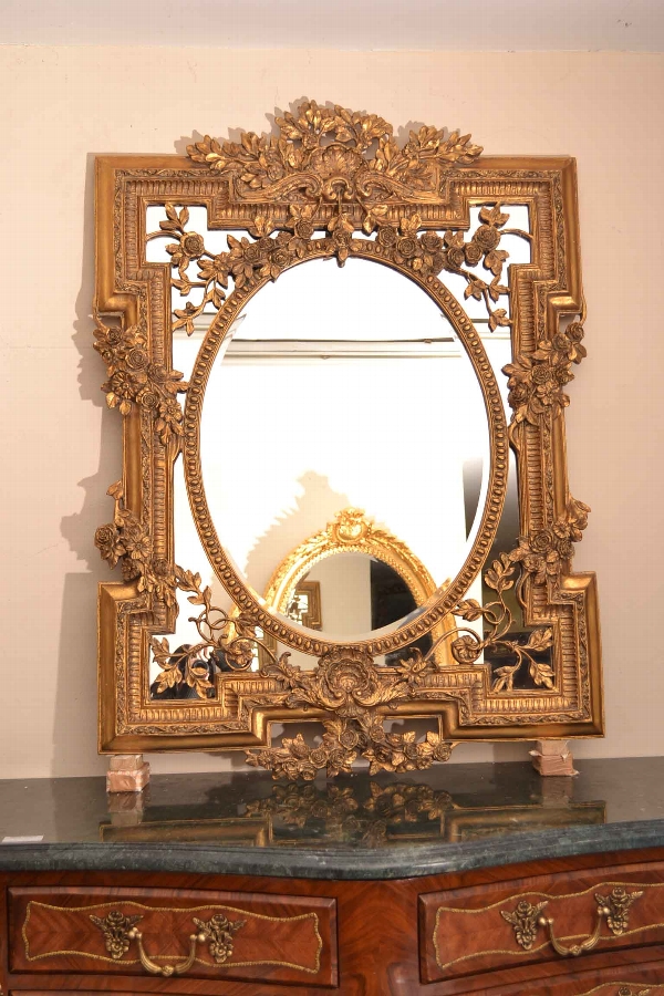 Beautiful Ornate Large Italian Gilded Mirror