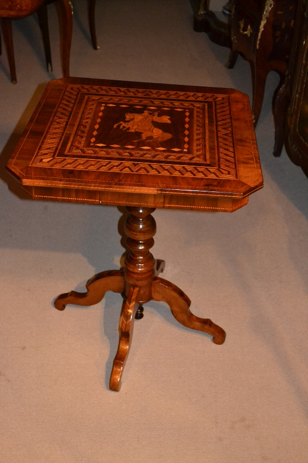 Antique Sorrento Italian Occasional Table 1860