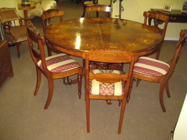 Victorian Walnut Marquetry Loo Table & 6 Chairs