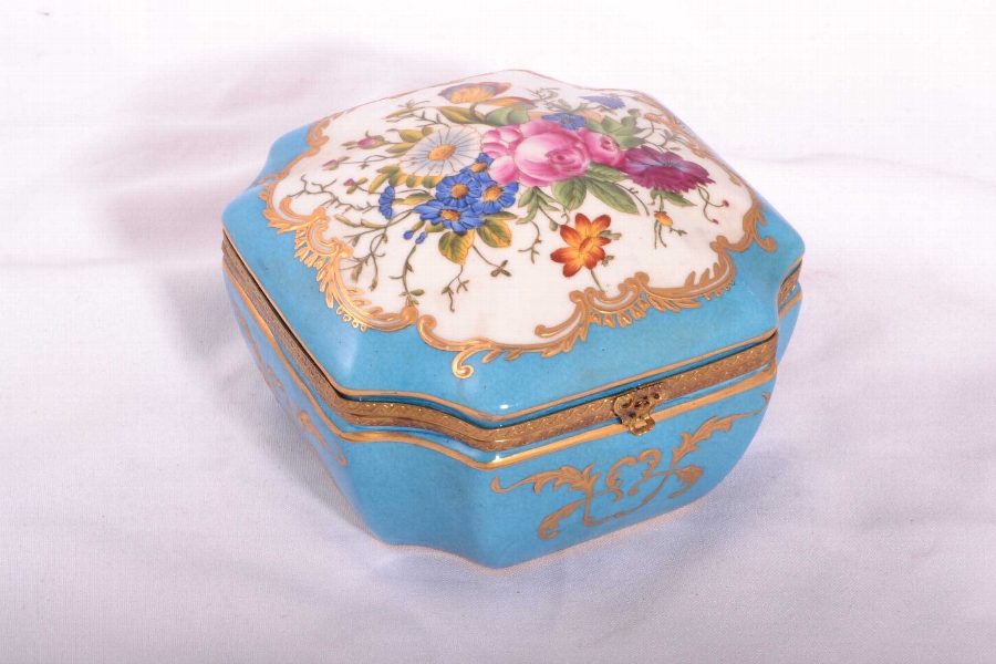 Stunning Gilded Hand Painted Russian Porcelain Casket