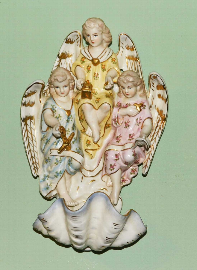 Beautiful Hand Painted Dresden Angels Holy Water Font