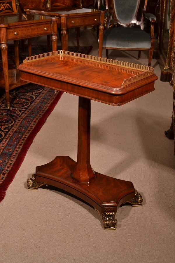 Stunning Regency style Occasional Side End Table